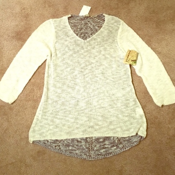 🎉Host Pick🎉Crochet Back Hi-low 3/4 Sweater - Picture 4 of 8